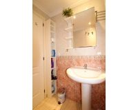 Herverkoop - Appartement -
Torrevieja - Centro