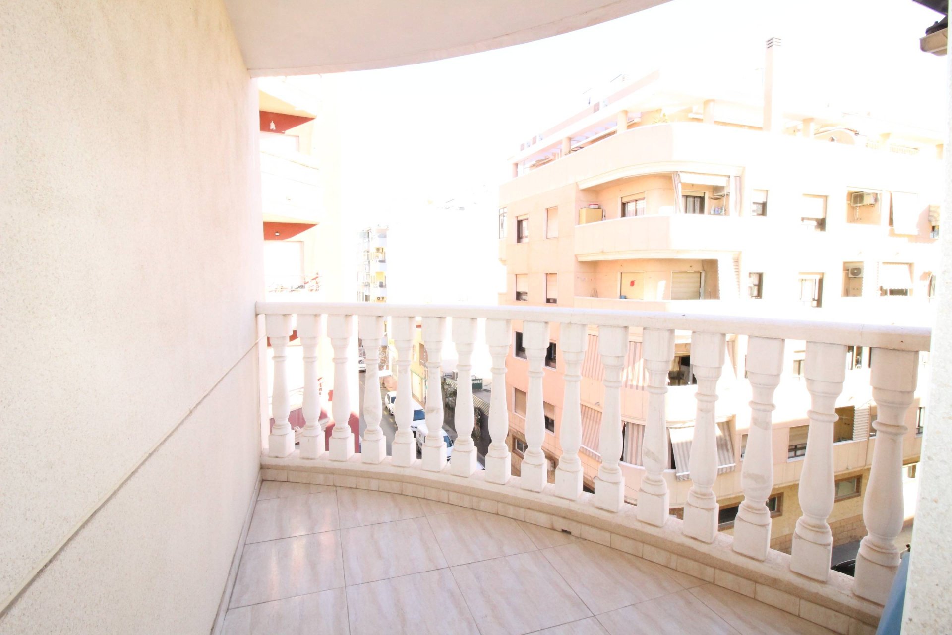 Herverkoop - Appartement -
Torrevieja - Centro