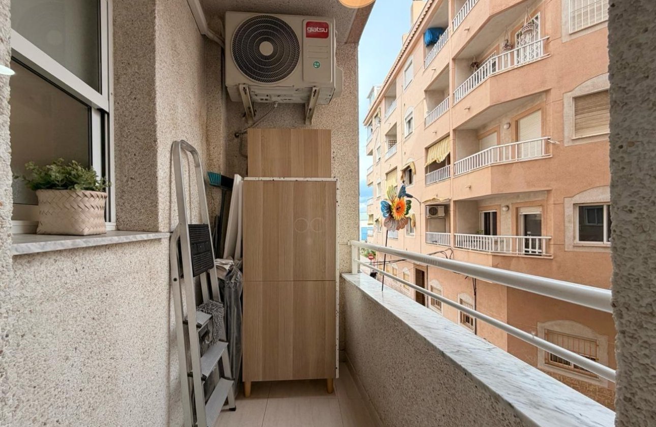 Herverkoop - Appartement -
Torrevieja - Centro