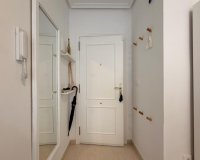 Herverkoop - Appartement -
Torrevieja - Centro