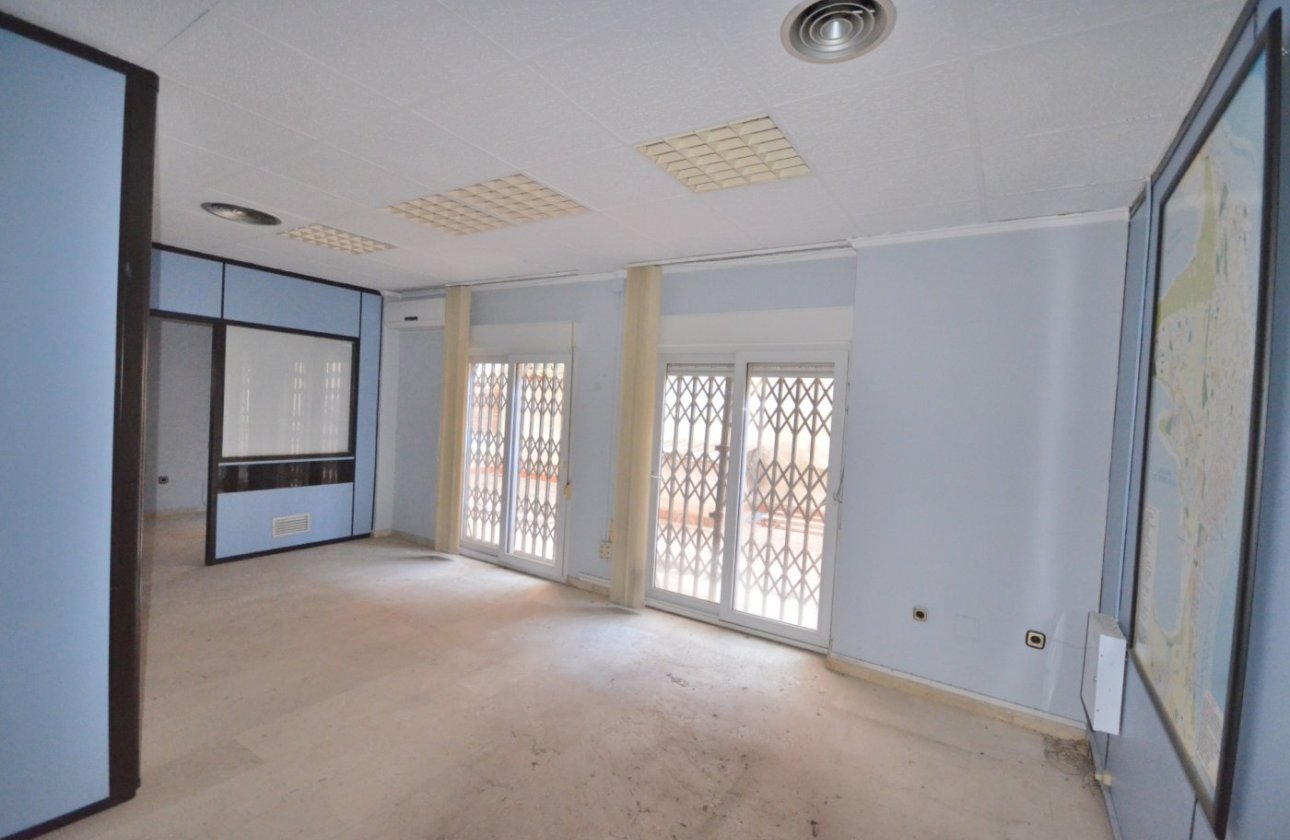 Herverkoop - Appartement -
Torrevieja - Centro