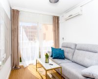 Herverkoop - Appartement -
Torrevieja - Centro