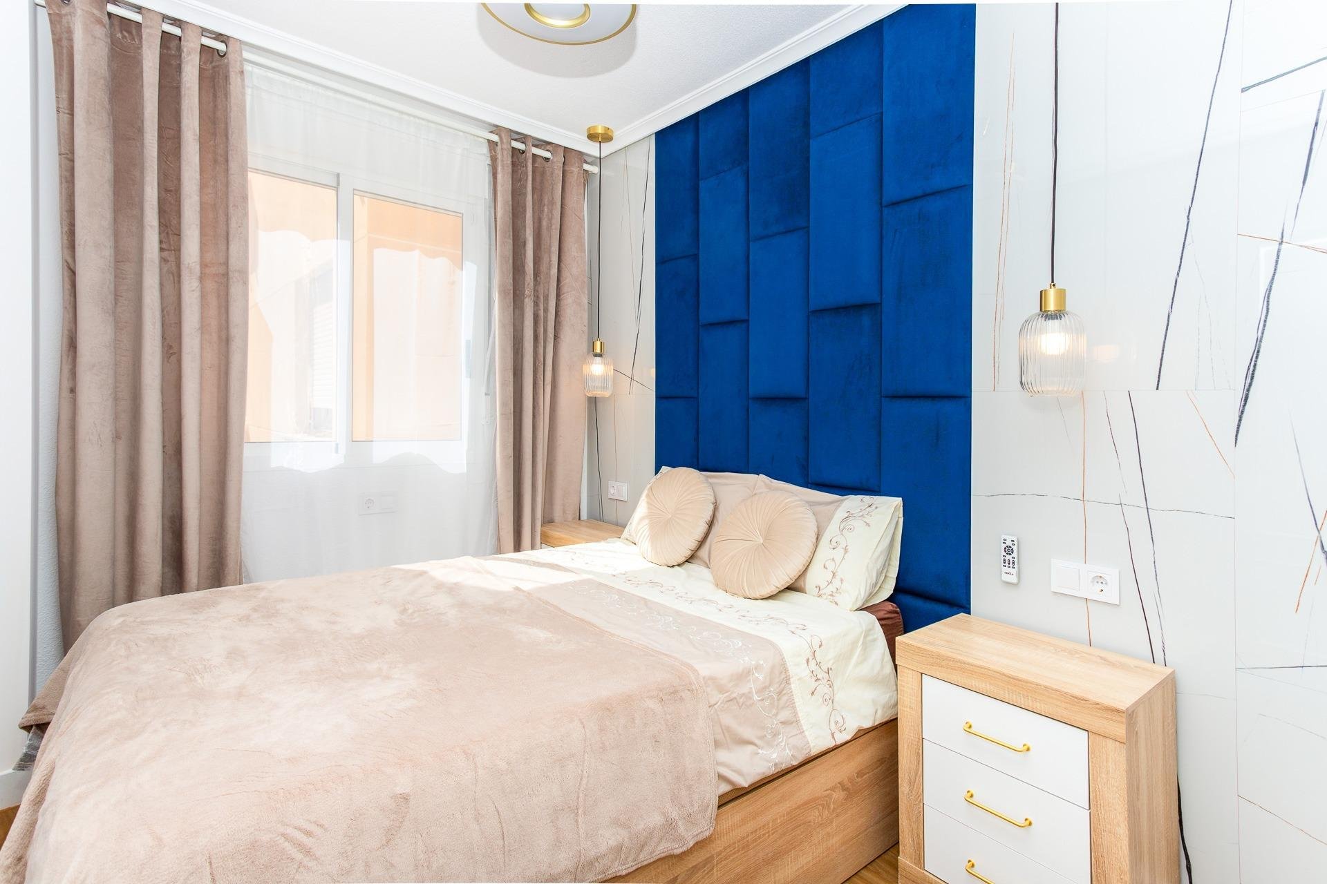 Herverkoop - Appartement -
Torrevieja - Centro