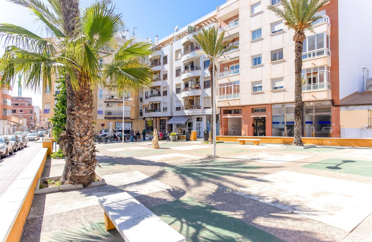 Herverkoop - Appartement -
Torrevieja - Centro