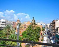 Herverkoop - Appartement -
Torrevieja - Centro