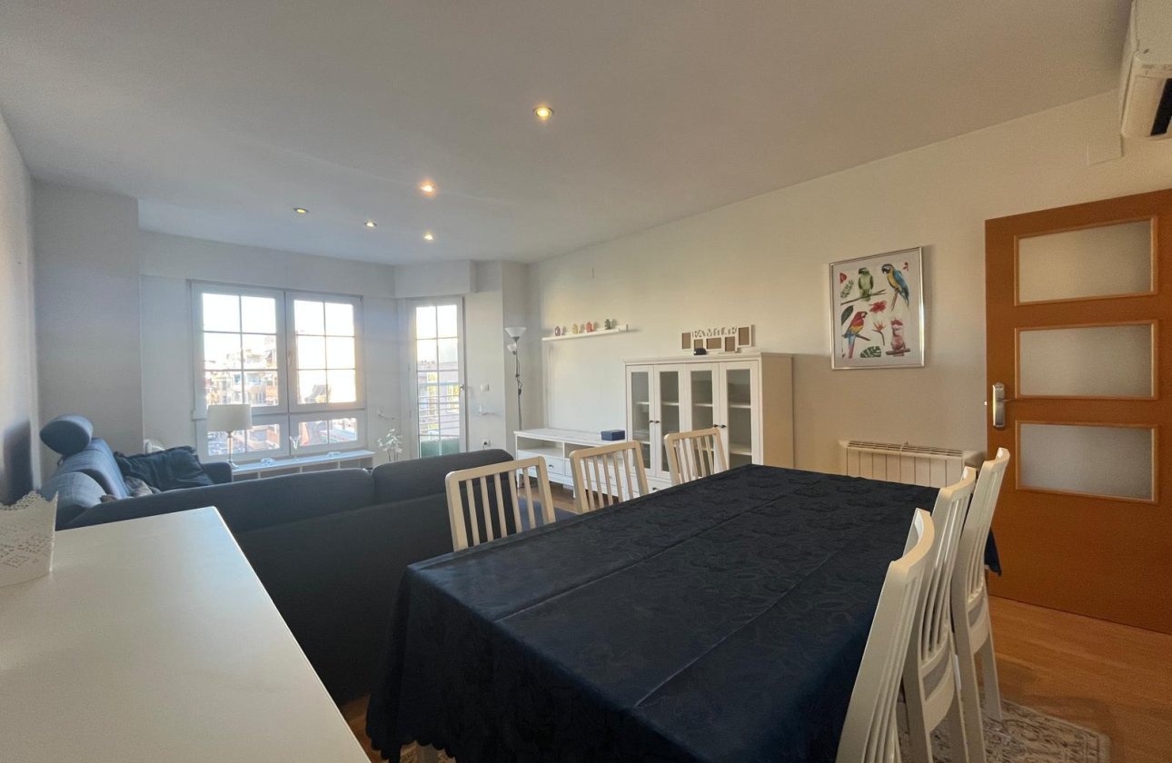 Herverkoop - Appartement -
Torrevieja - Centro