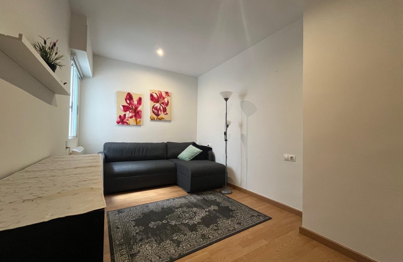 Herverkoop - Appartement -
Torrevieja - Centro