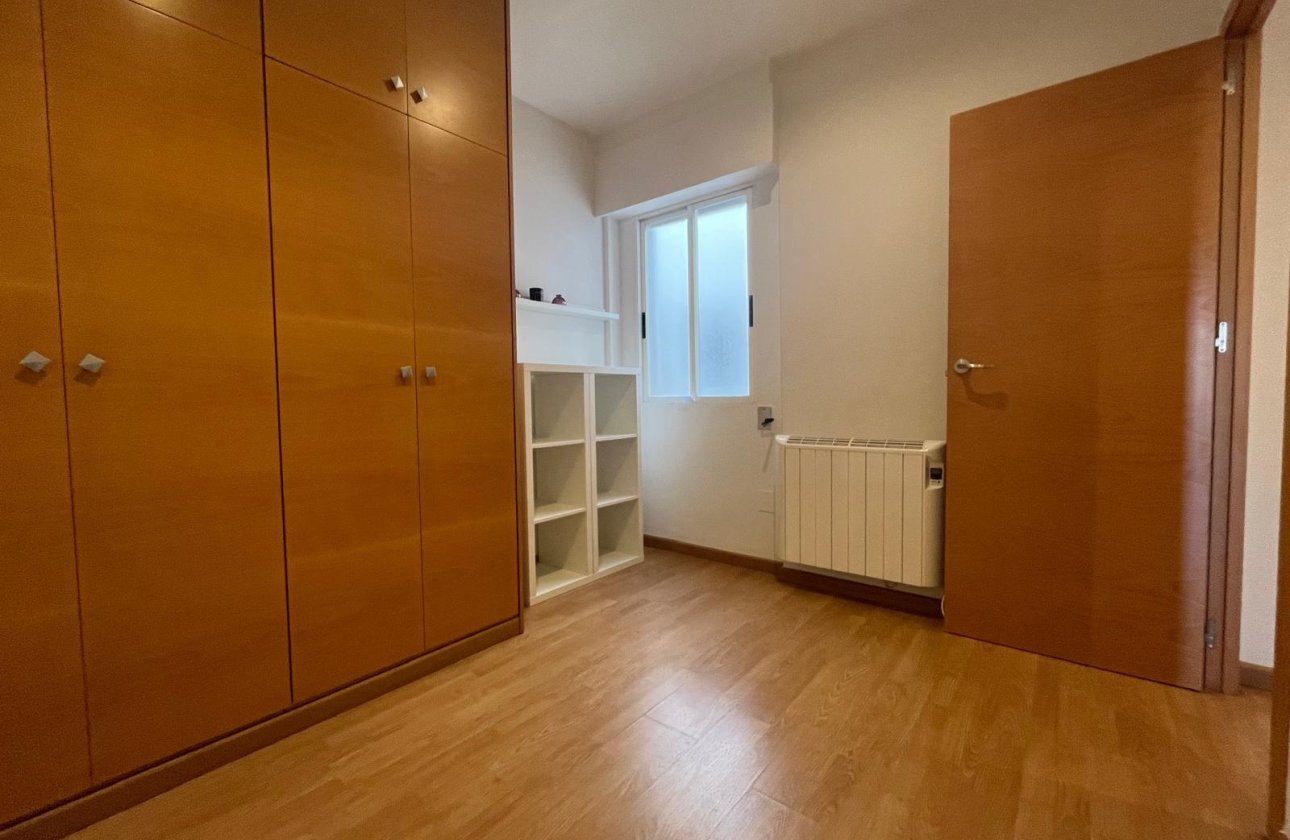 Herverkoop - Appartement -
Torrevieja - Centro