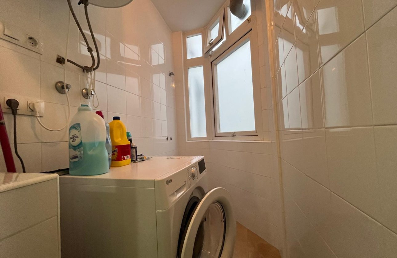 Herverkoop - Appartement -
Torrevieja - Centro