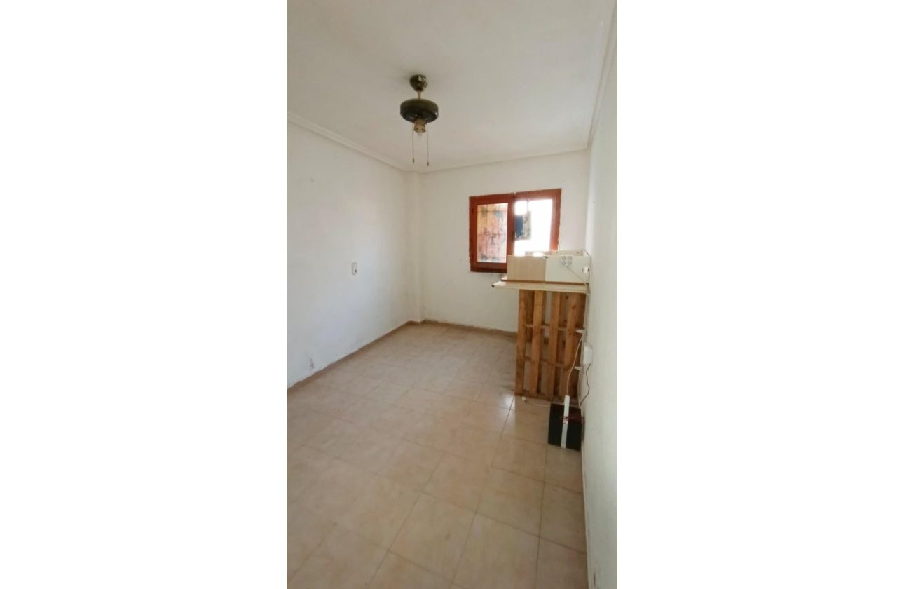 Herverkoop - Appartement -
Torrevieja - Centro