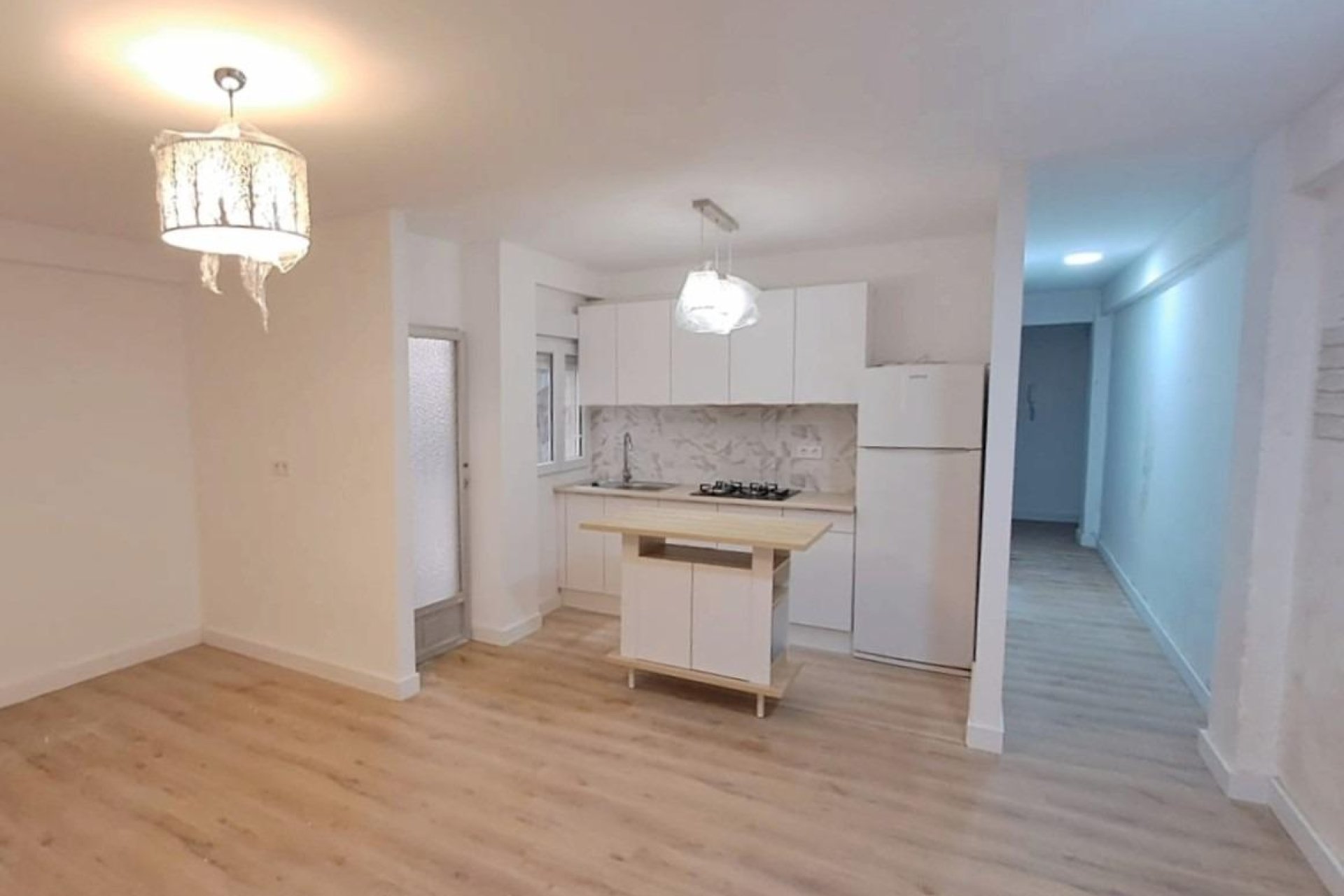 Herverkoop - Appartement -
Torrevieja - Centro