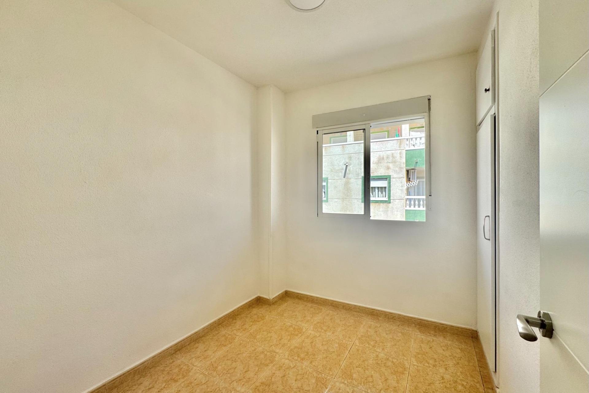 Herverkoop - Appartement -
Torrevieja - Centro