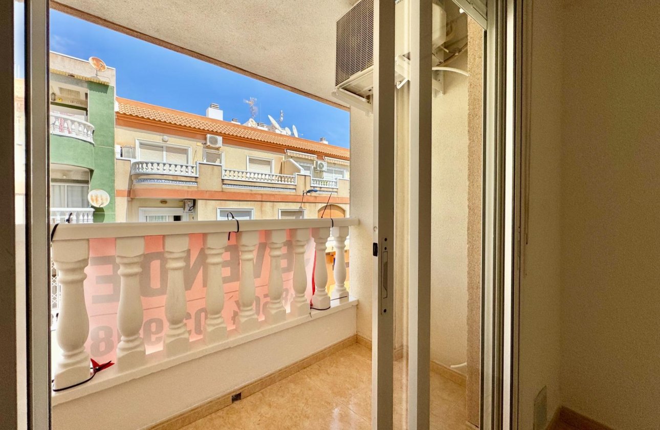 Herverkoop - Appartement -
Torrevieja - Centro