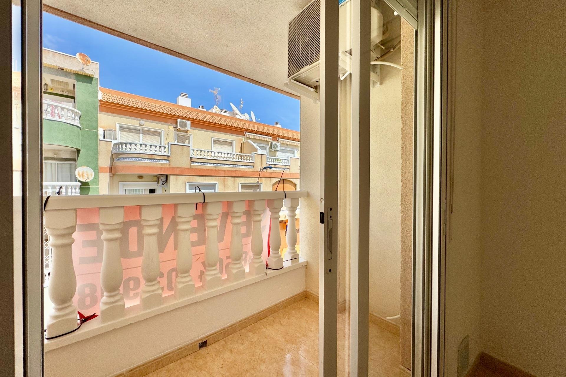 Herverkoop - Appartement -
Torrevieja - Centro