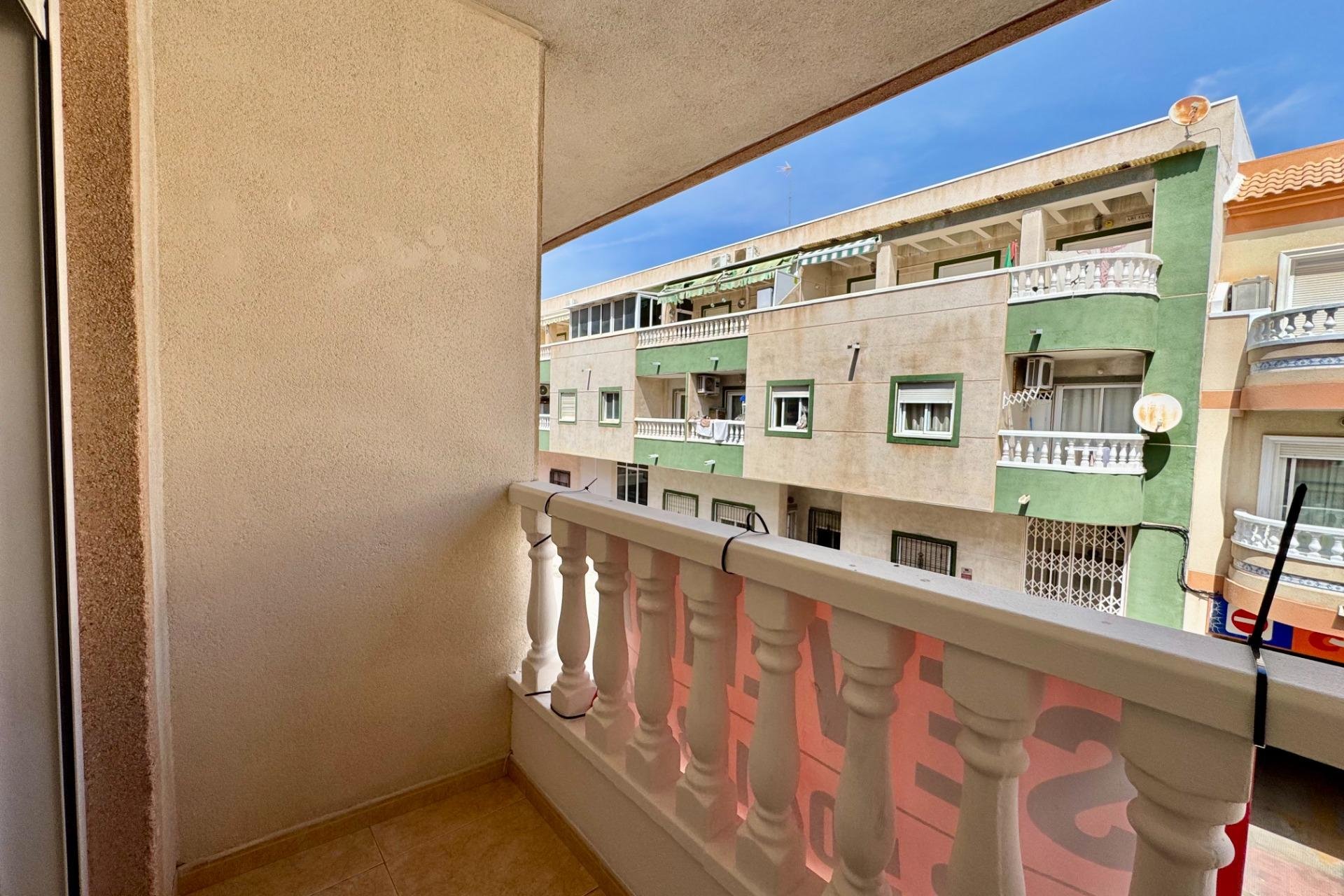 Herverkoop - Appartement -
Torrevieja - Centro