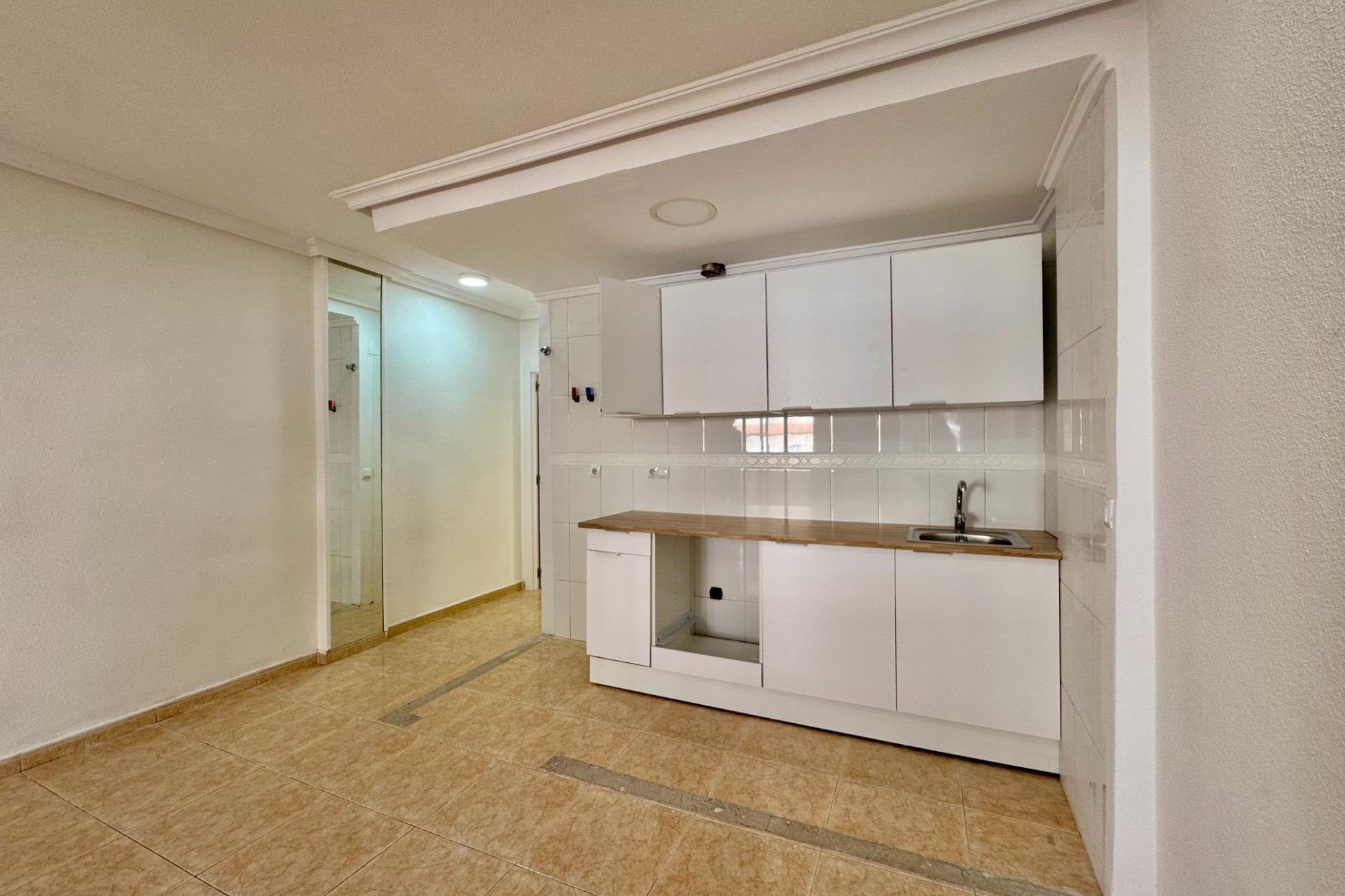 Herverkoop - Appartement -
Torrevieja - Centro