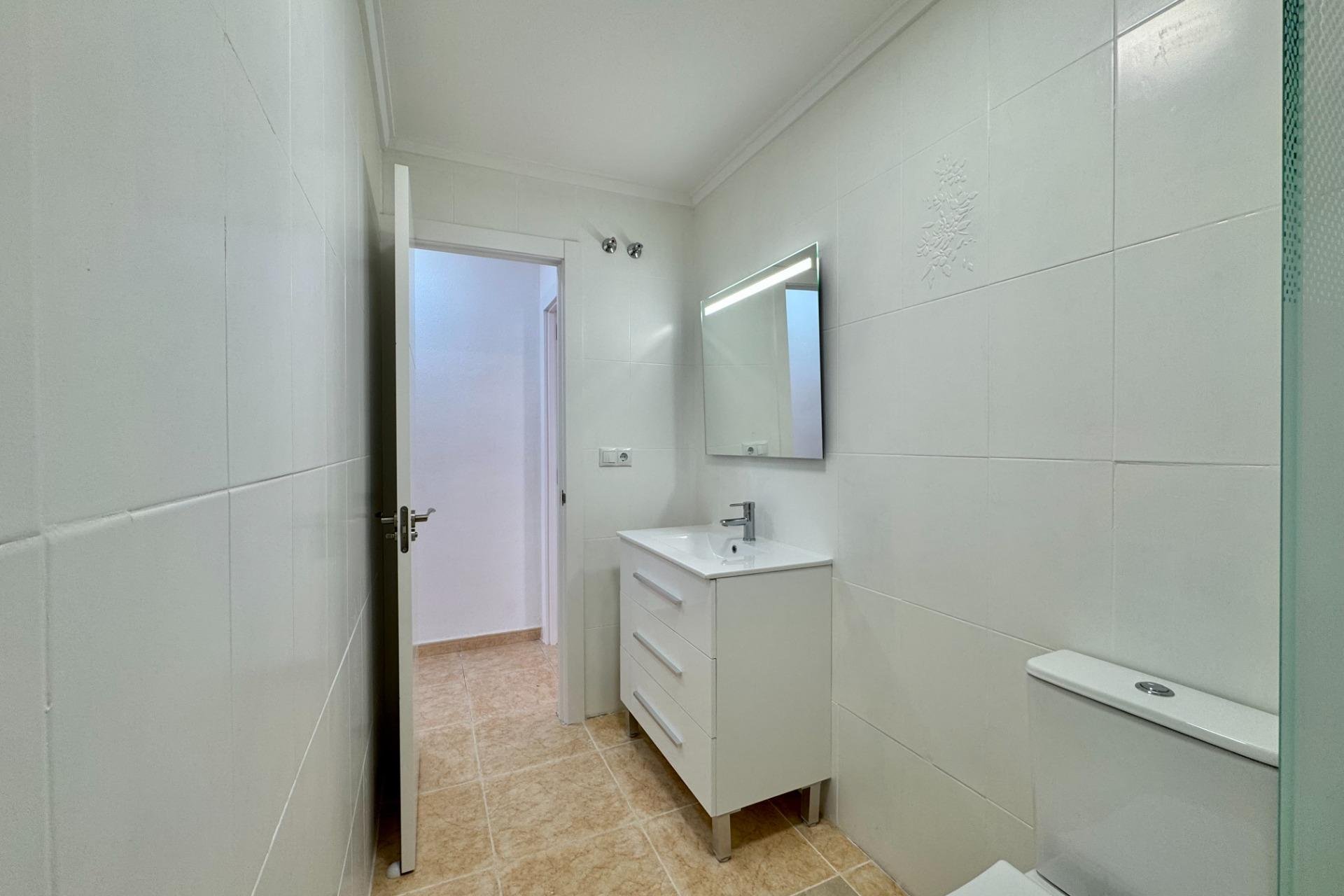 Herverkoop - Appartement -
Torrevieja - Centro
