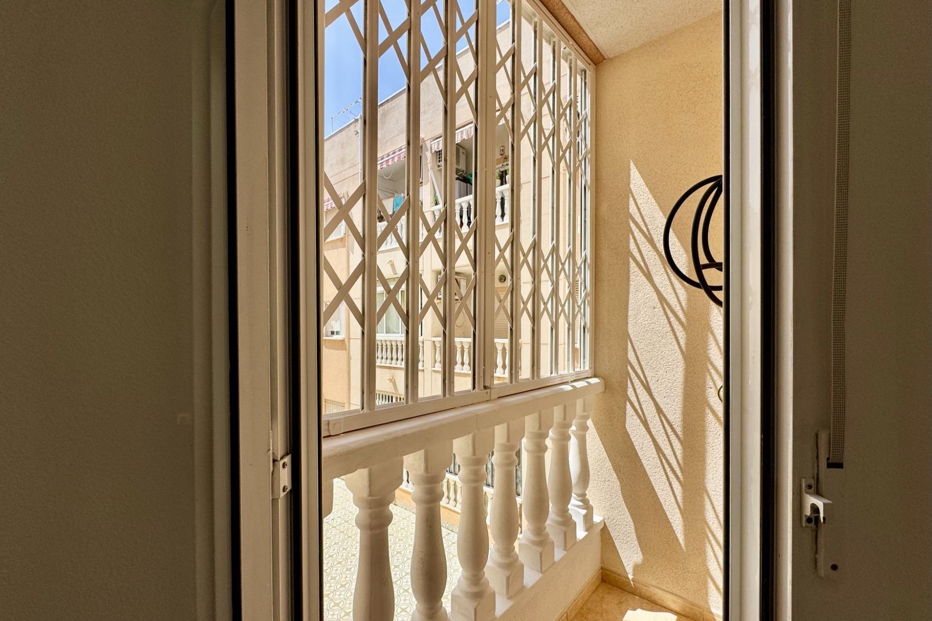 Herverkoop - Appartement -
Torrevieja - Centro