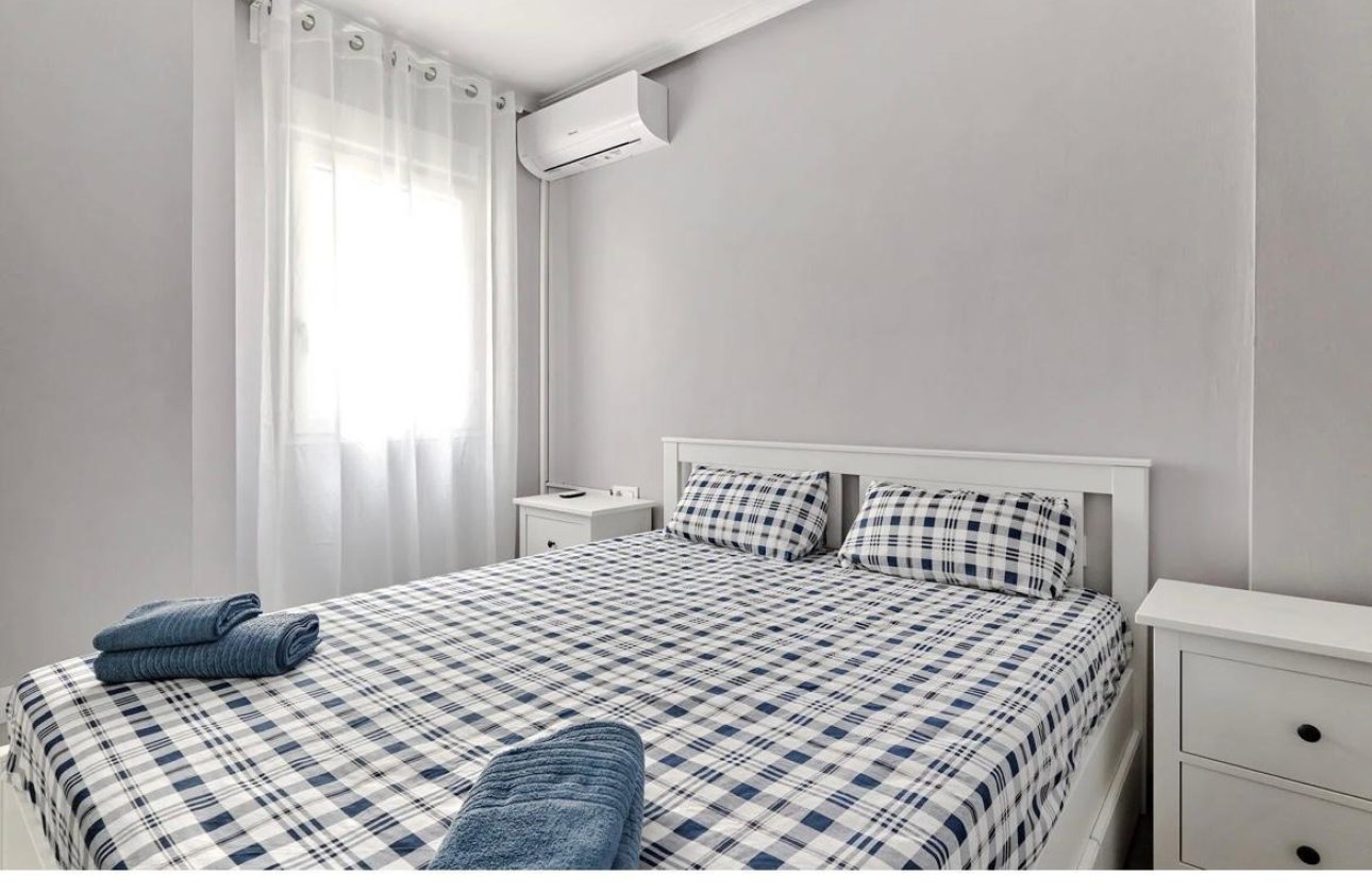 Herverkoop - Appartement -
Torrevieja - Centro