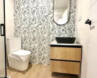 Herverkoop - Appartement -
Torrevieja - Centro