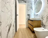 Herverkoop - Appartement -
Torrevieja - Centro