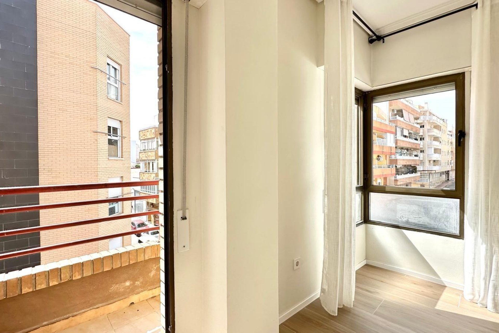 Herverkoop - Appartement -
Torrevieja - Centro