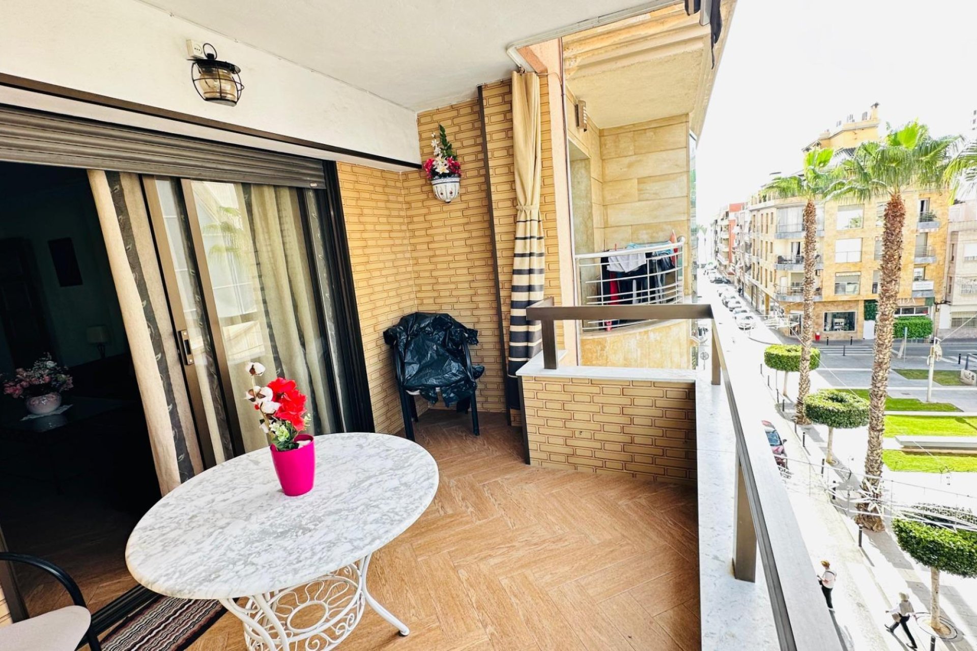 Herverkoop - Appartement -
Torrevieja - Centro