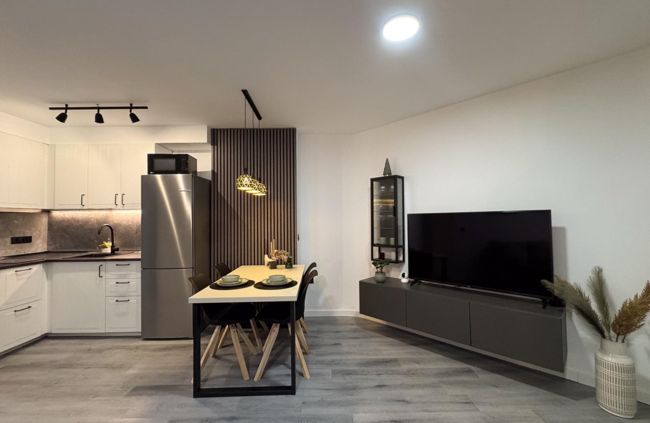 Herverkoop - Appartement -
Torrevieja - Centro