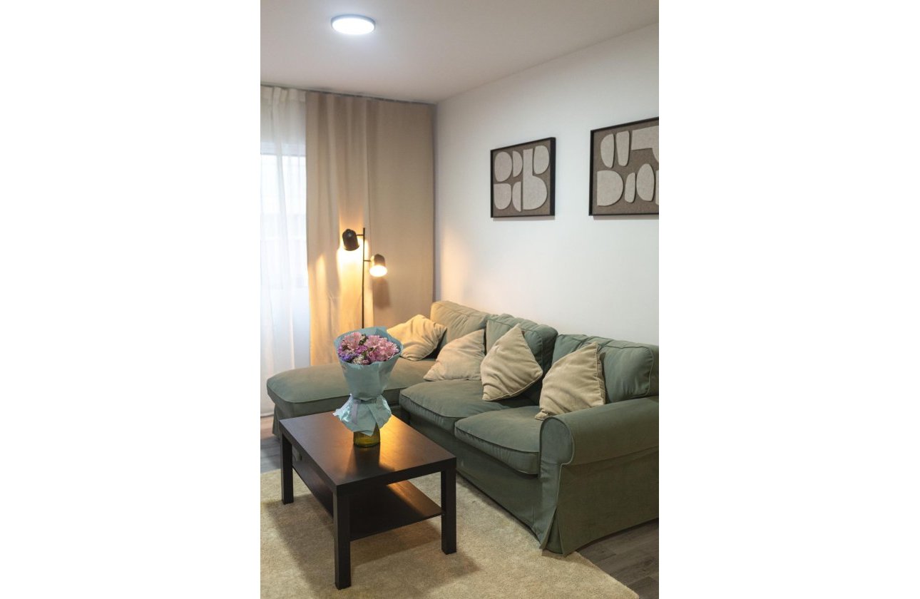 Herverkoop - Appartement -
Torrevieja - Centro