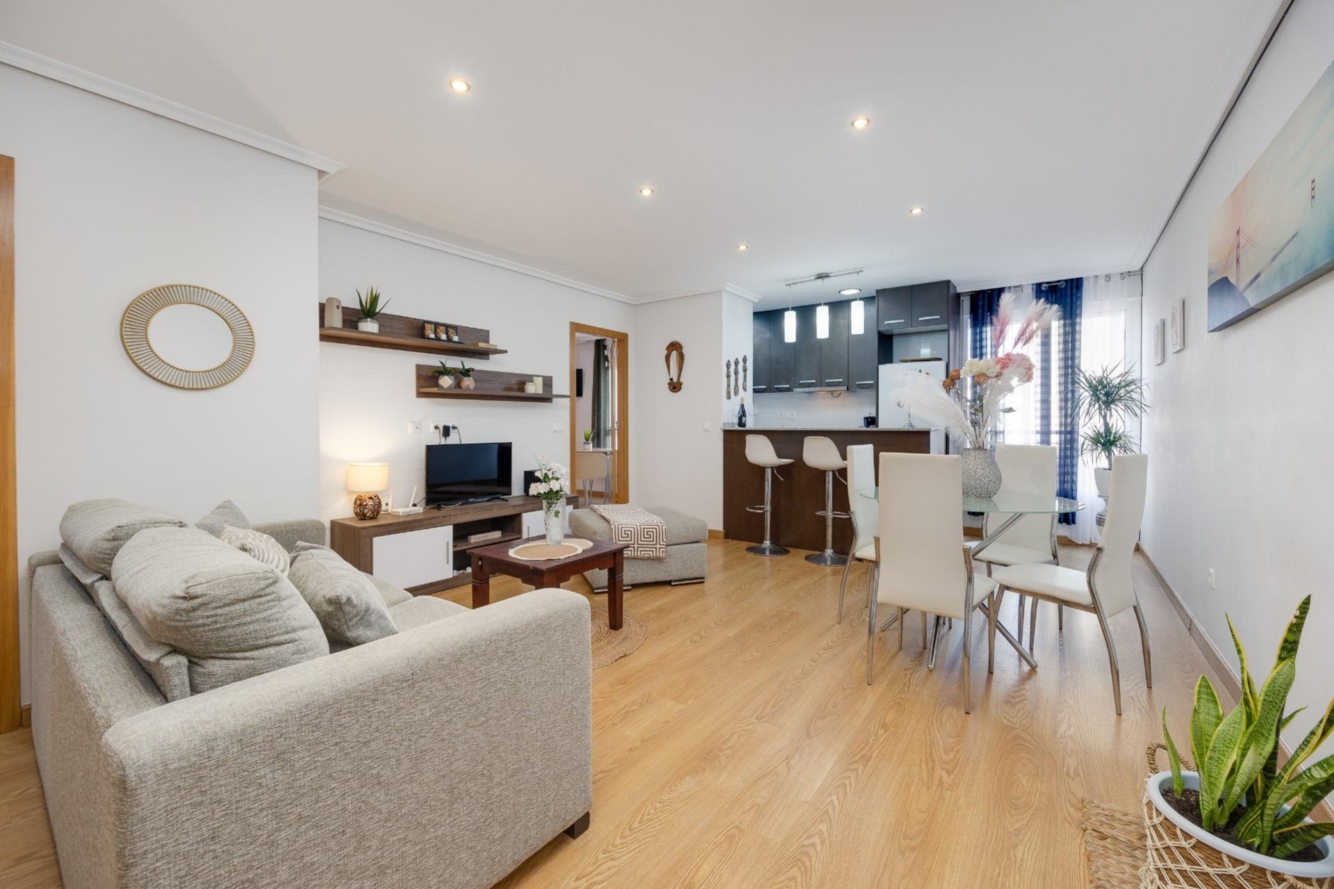 Herverkoop - Appartement -
Torrevieja - Centro