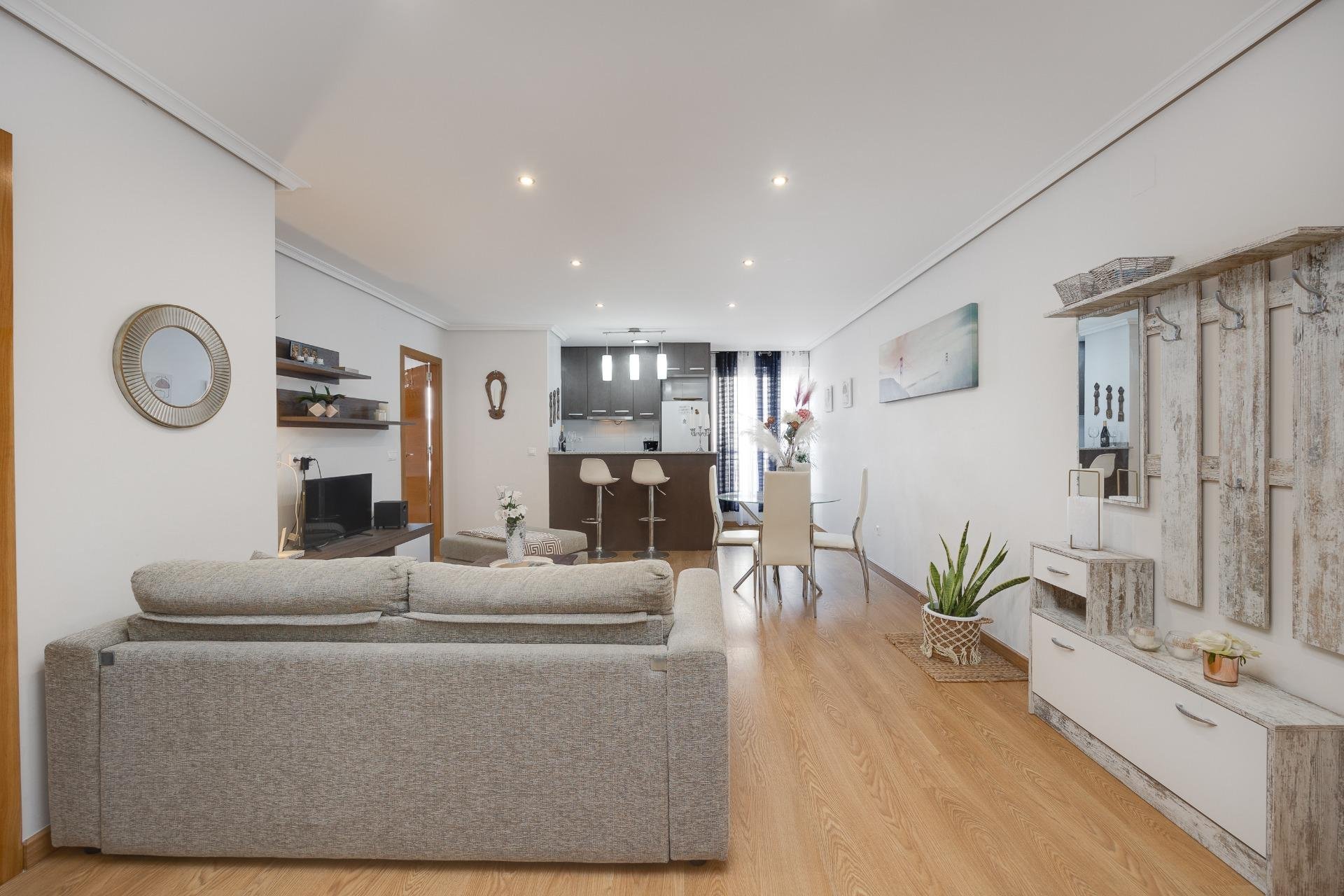 Herverkoop - Appartement -
Torrevieja - Centro
