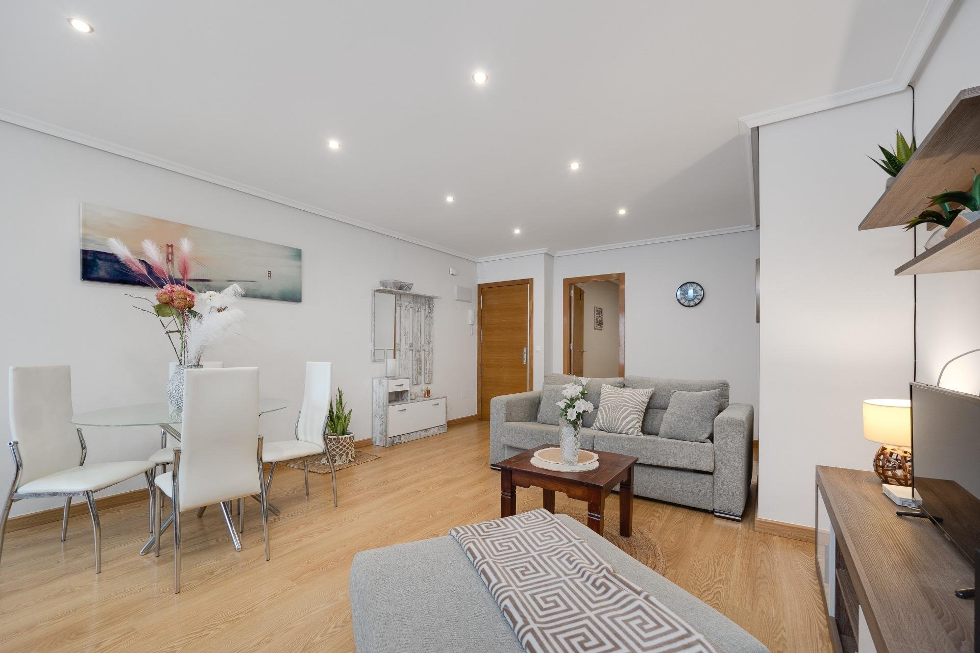 Herverkoop - Appartement -
Torrevieja - Centro