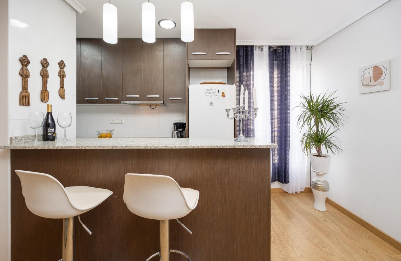 Herverkoop - Appartement -
Torrevieja - Centro