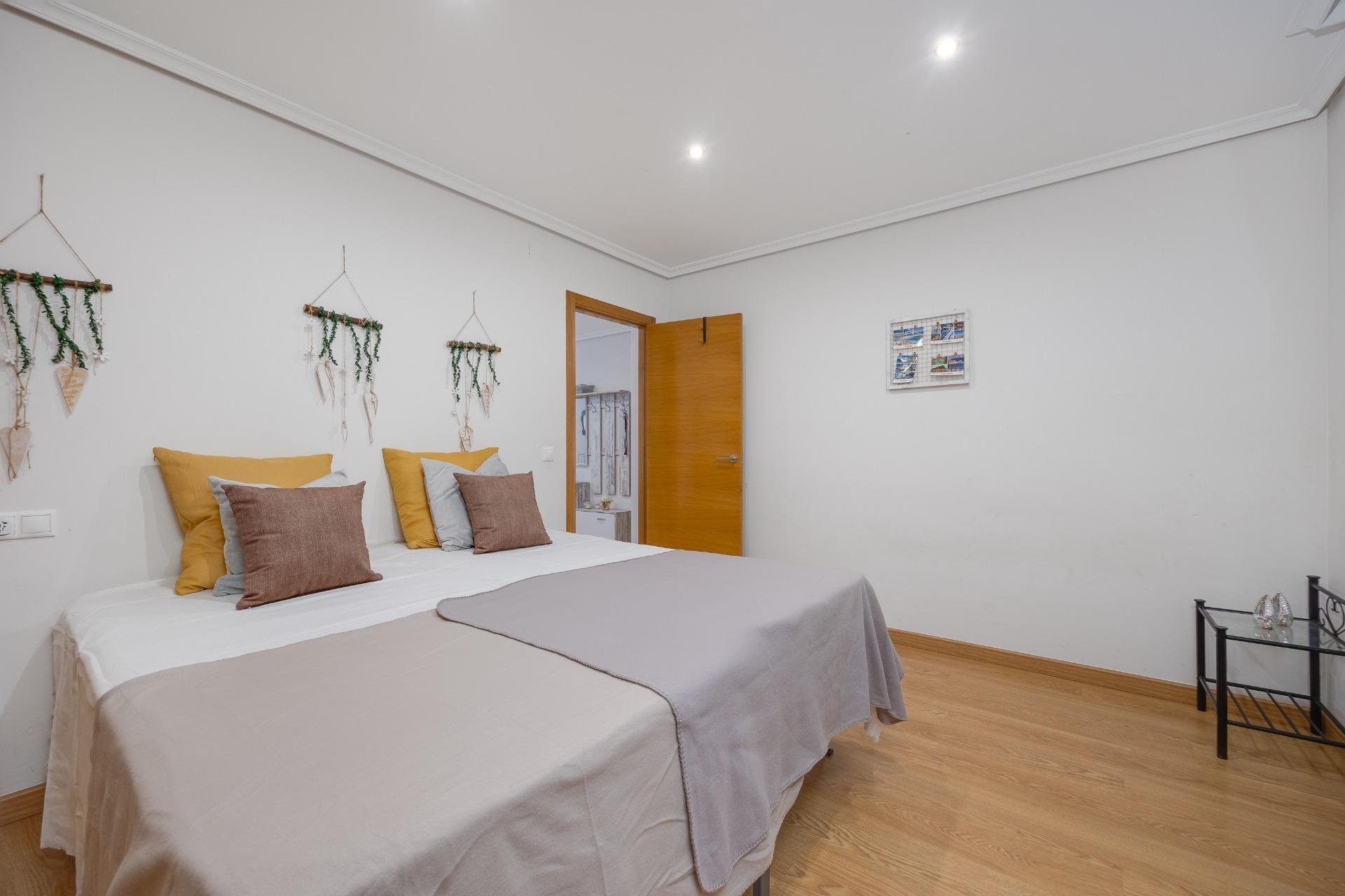Herverkoop - Appartement -
Torrevieja - Centro