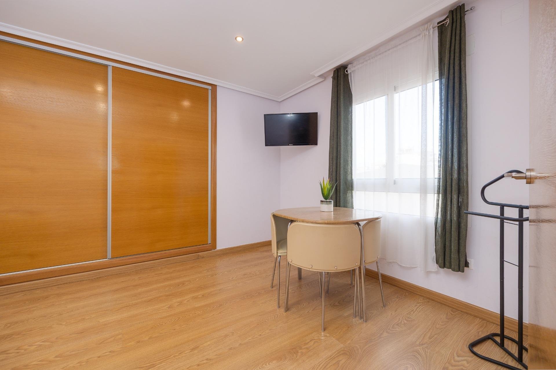 Herverkoop - Appartement -
Torrevieja - Centro
