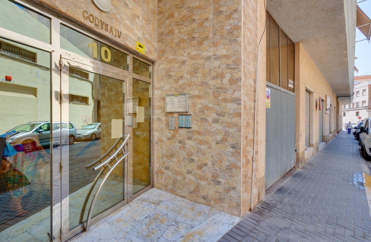 Herverkoop - Appartement -
Torrevieja - Centro