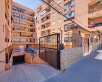 Herverkoop - Appartement -
Torrevieja - Centro