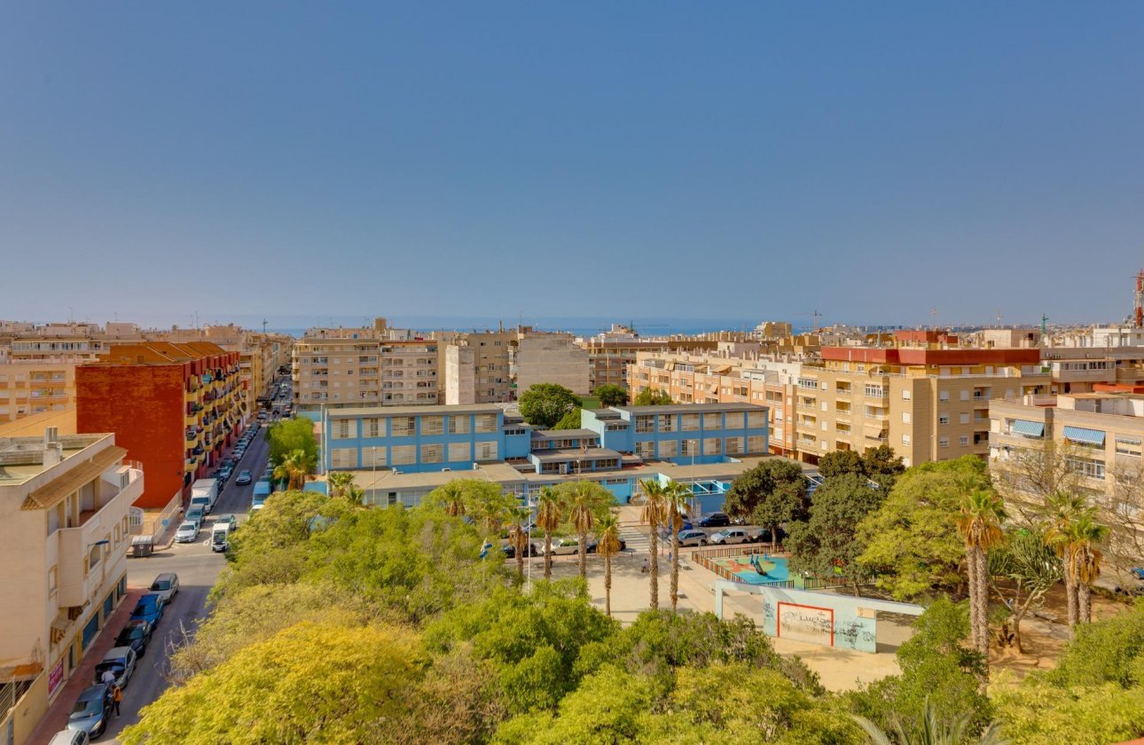 Herverkoop - Appartement -
Torrevieja - Centro