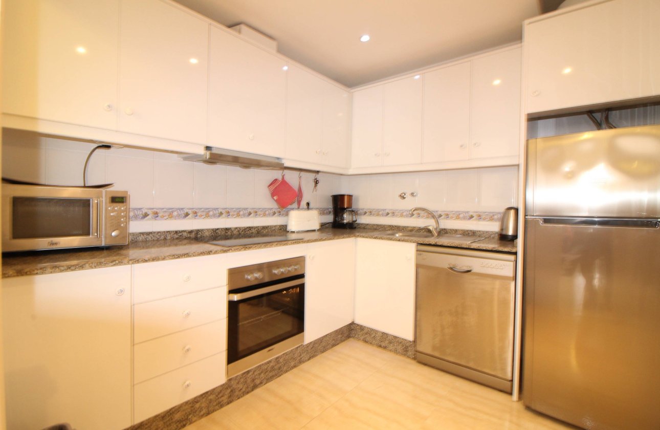 Herverkoop - Appartement -
Torrevieja - Centro