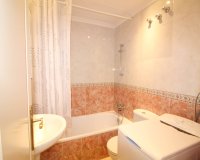 Herverkoop - Appartement -
Torrevieja - Centro