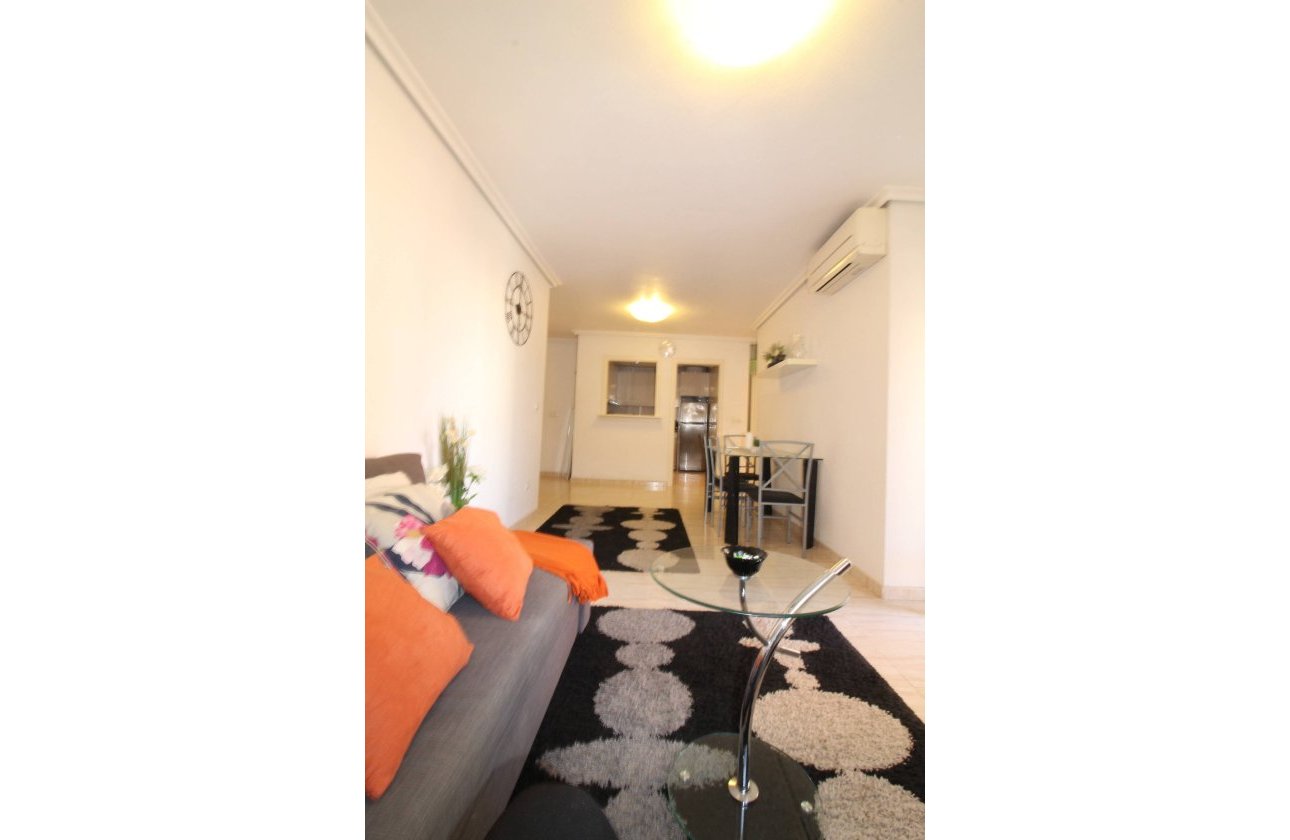 Herverkoop - Appartement -
Torrevieja - Centro