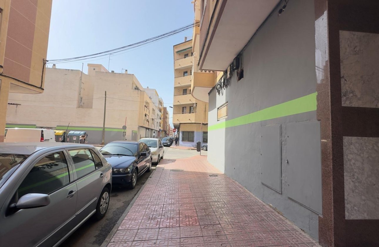 Herverkoop - Appartement -
Torrevieja - Centro