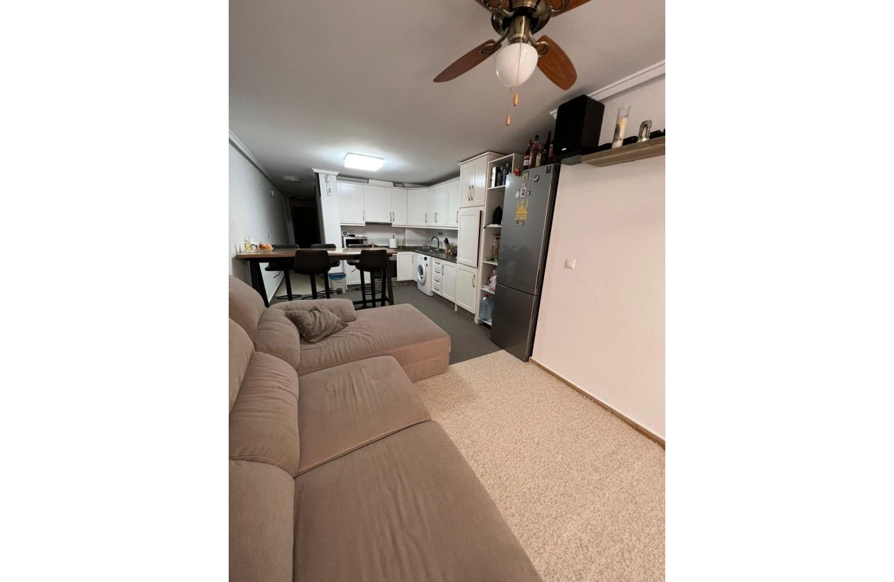 Herverkoop - Appartement -
Torrevieja - Centro