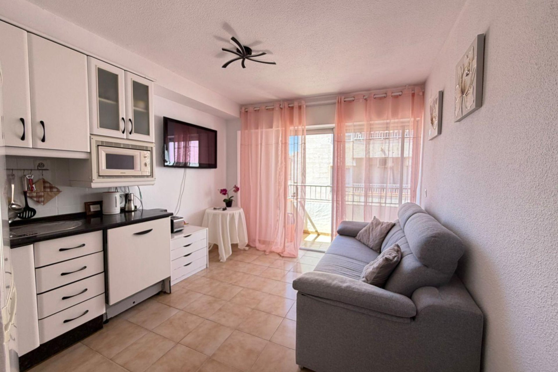 Herverkoop - Appartement -
Torrevieja - Centro