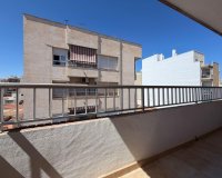 Herverkoop - Appartement -
Torrevieja - Centro
