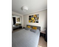 Herverkoop - Appartement -
Torrevieja - Centro