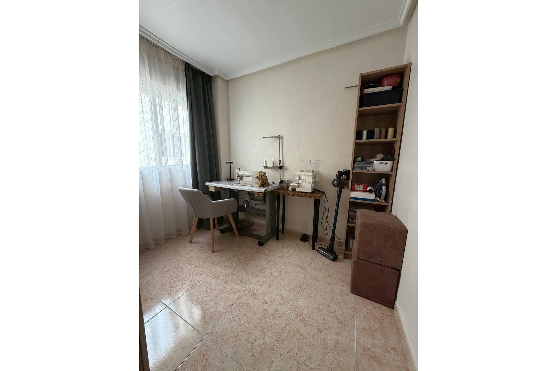 Herverkoop - Appartement -
Torrevieja - Centro