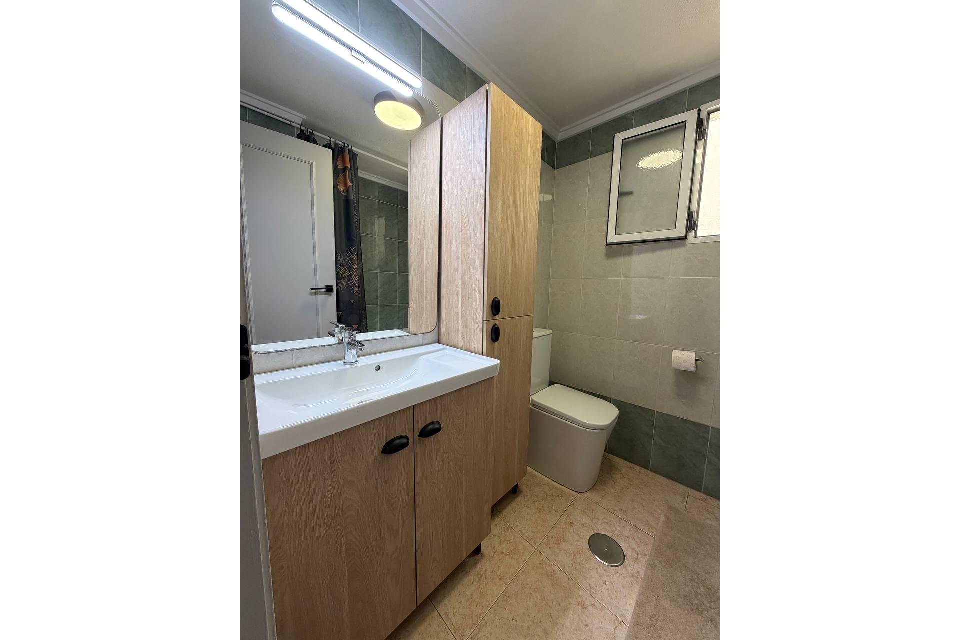 Herverkoop - Appartement -
Torrevieja - Centro