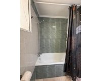 Herverkoop - Appartement -
Torrevieja - Centro