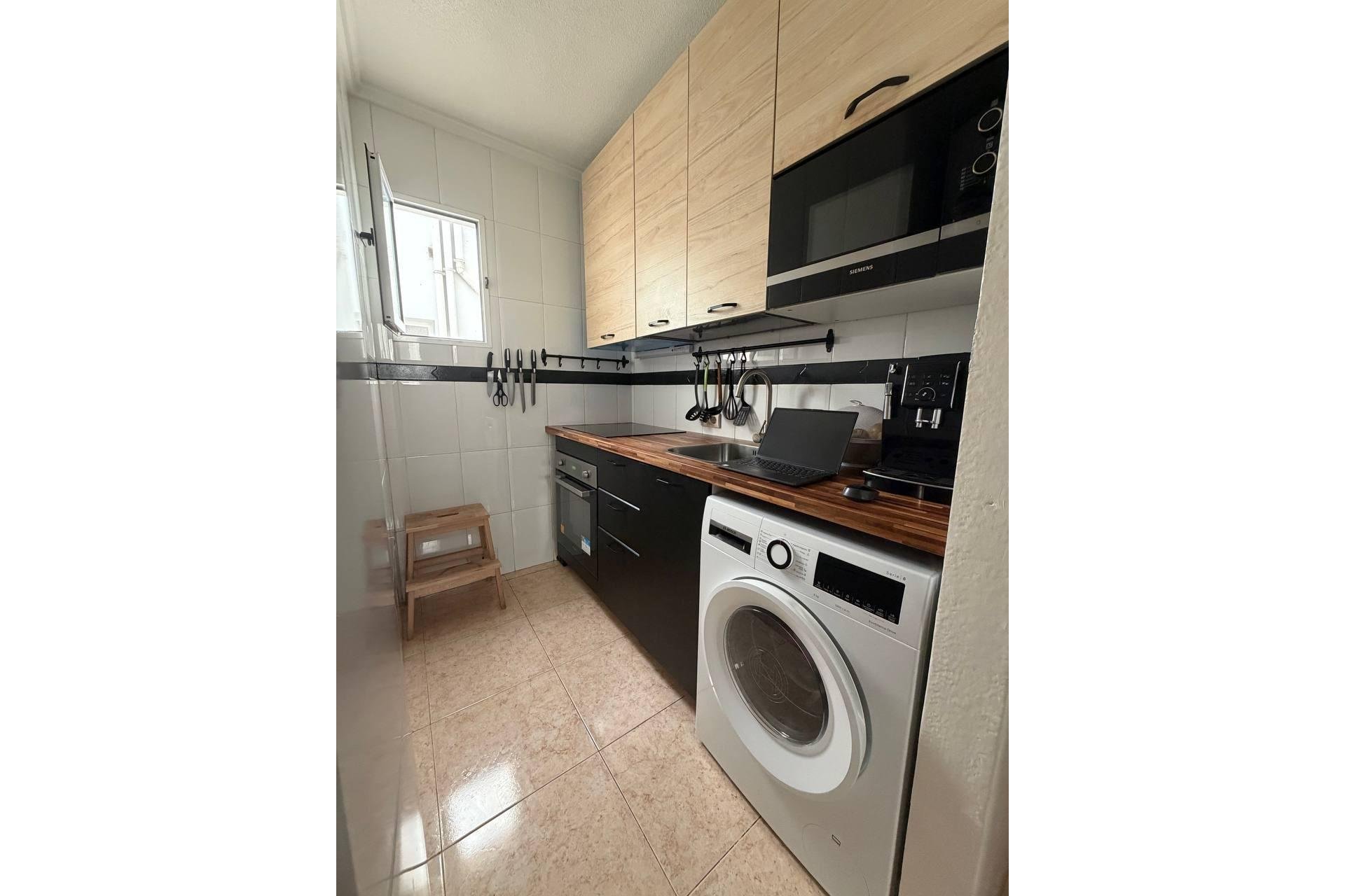 Herverkoop - Appartement -
Torrevieja - Centro